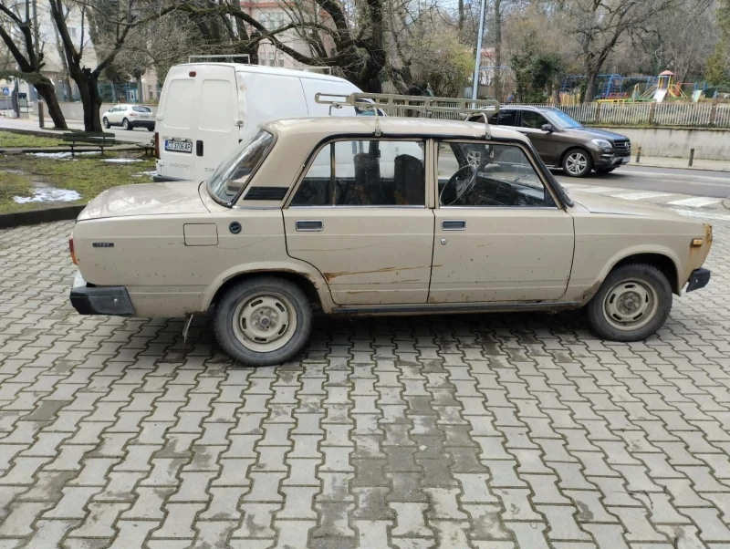 Lada 2107, снимка 3 - Автомобили и джипове - 53598656