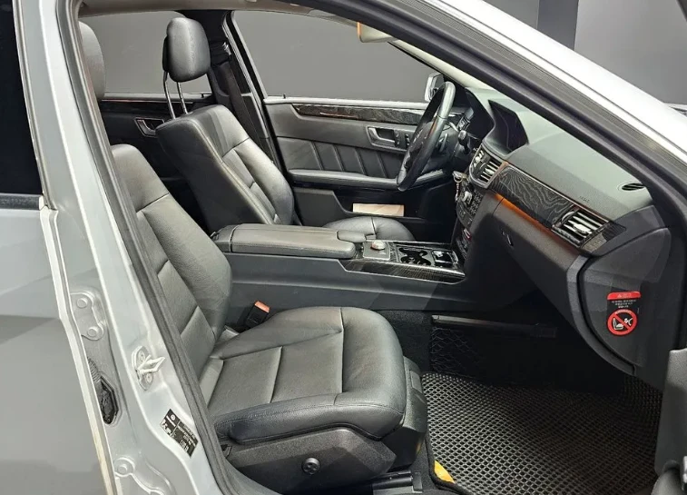 Mercedes-Benz E 220 W212 E220 CDI Avantgarde - изображение 10