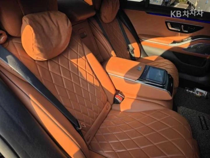 Mercedes-Benz S 580 MAYBACH, снимка 13 - Автомобили и джипове - 55595179