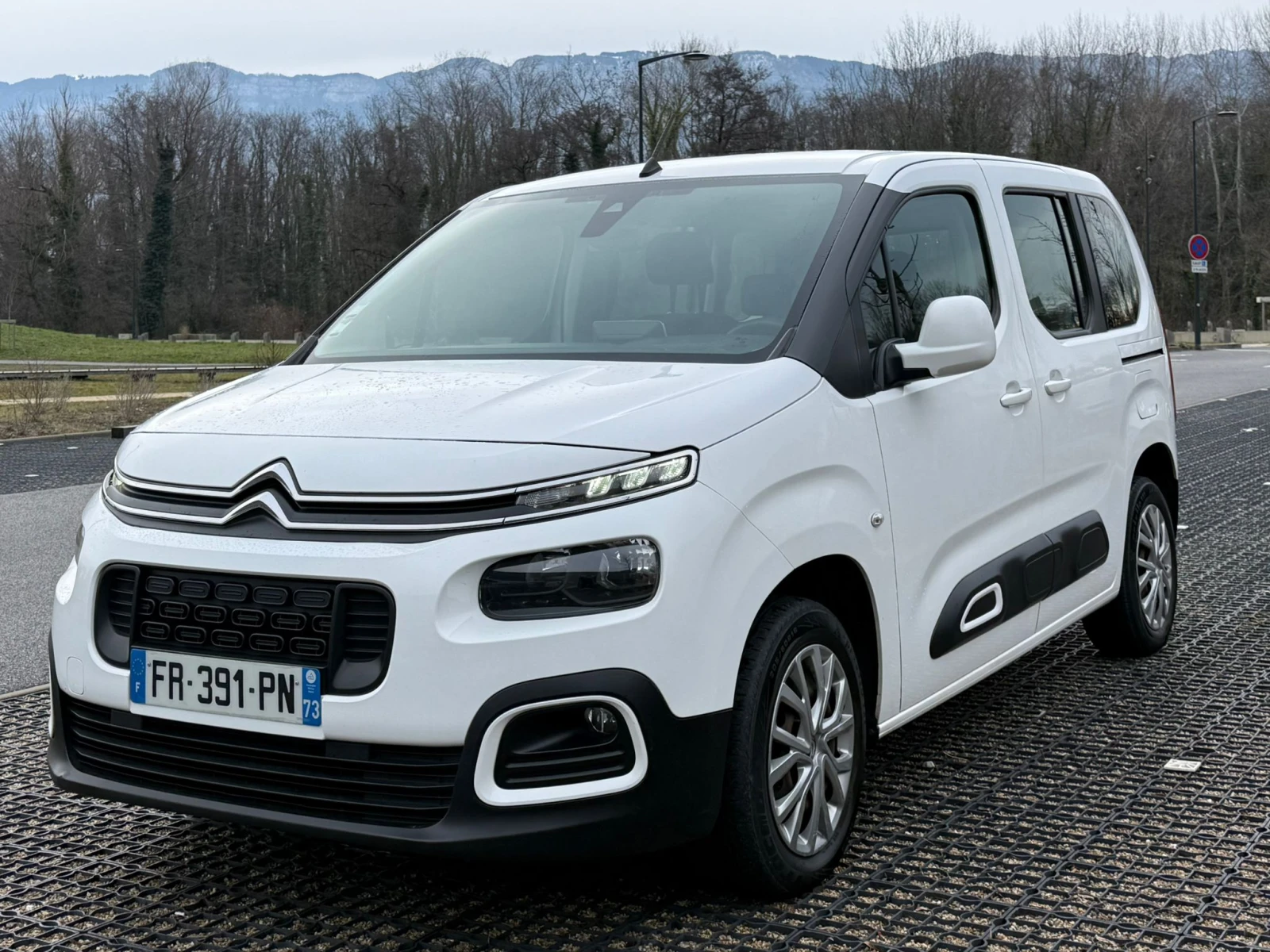 Citroen Berlingo 1.5BLUE HDI EAT8 131, снимка 1