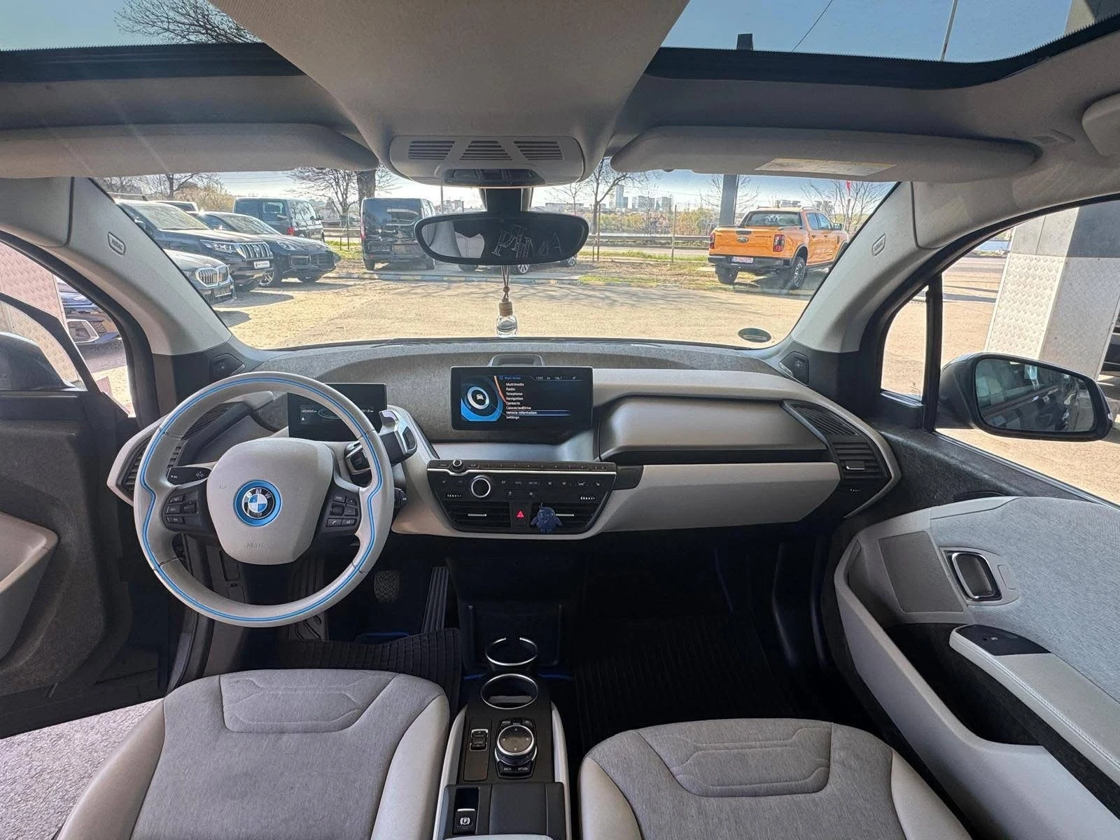 BMW i3  - изображение 8