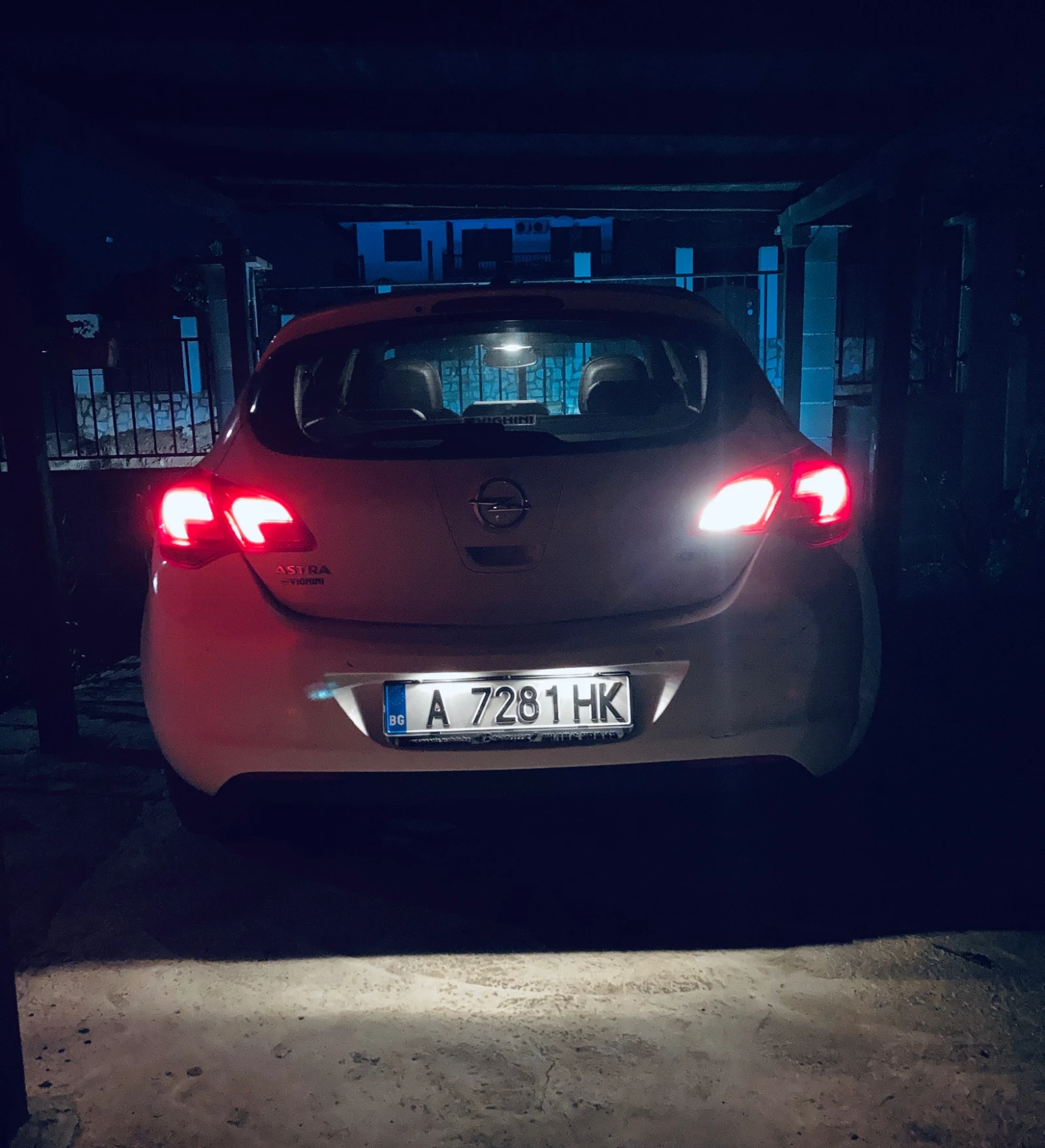 Opel Astra J - изображение 4