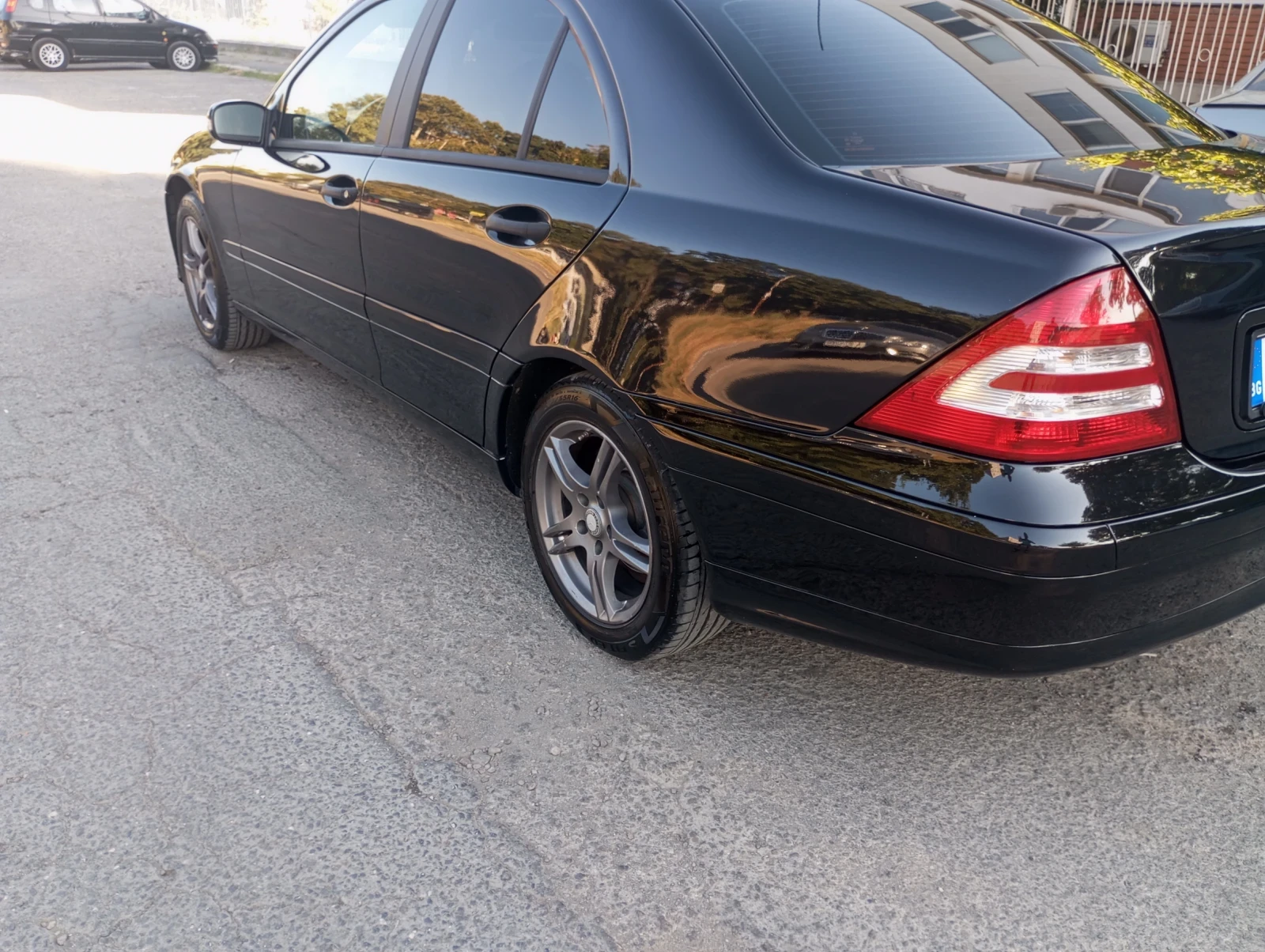 Mercedes-Benz C 200  - изображение 3