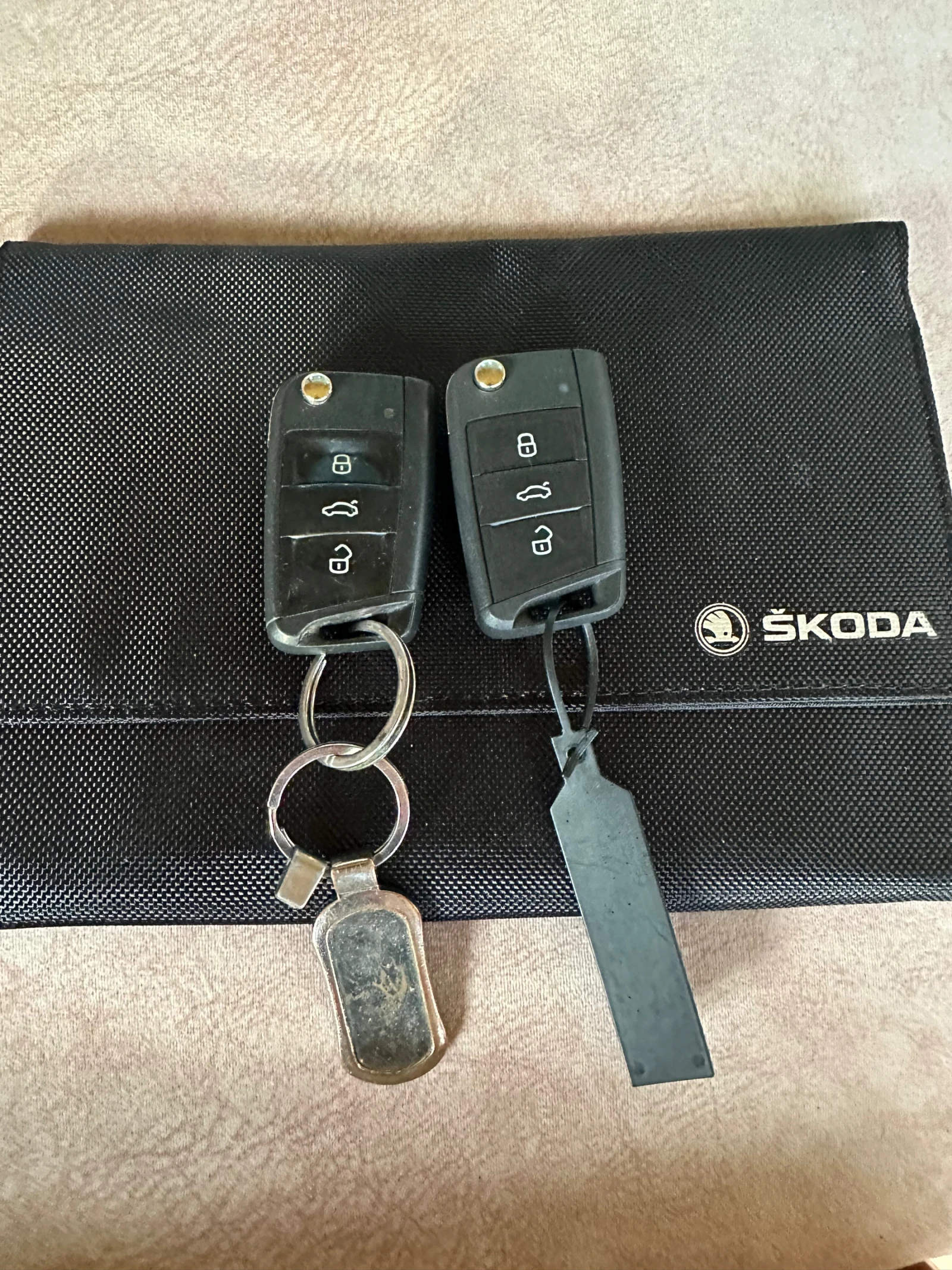 Skoda Rapid 110HP 6 скорости - изображение 7