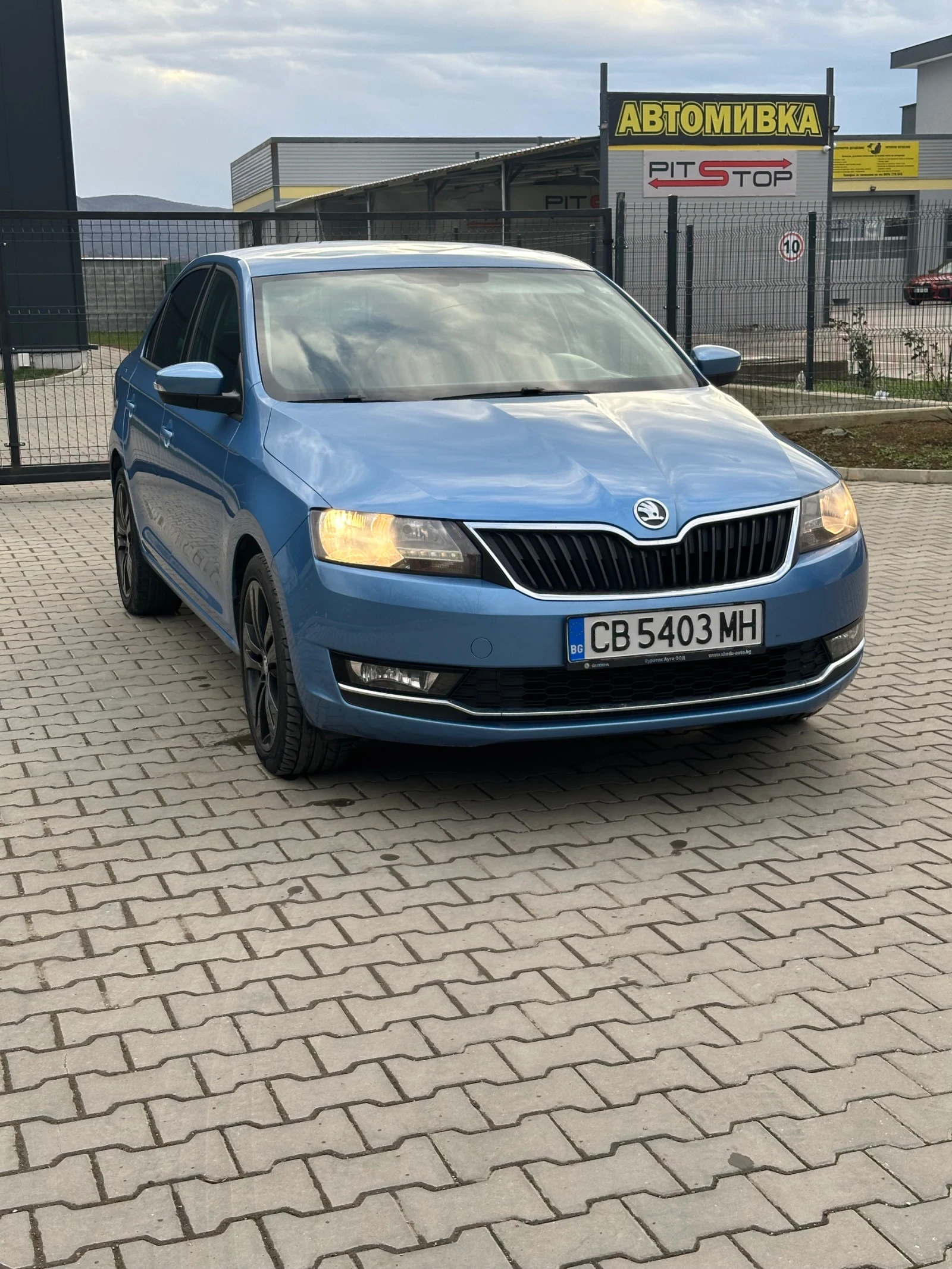 Skoda Rapid 110HP 6 скорости - изображение 2