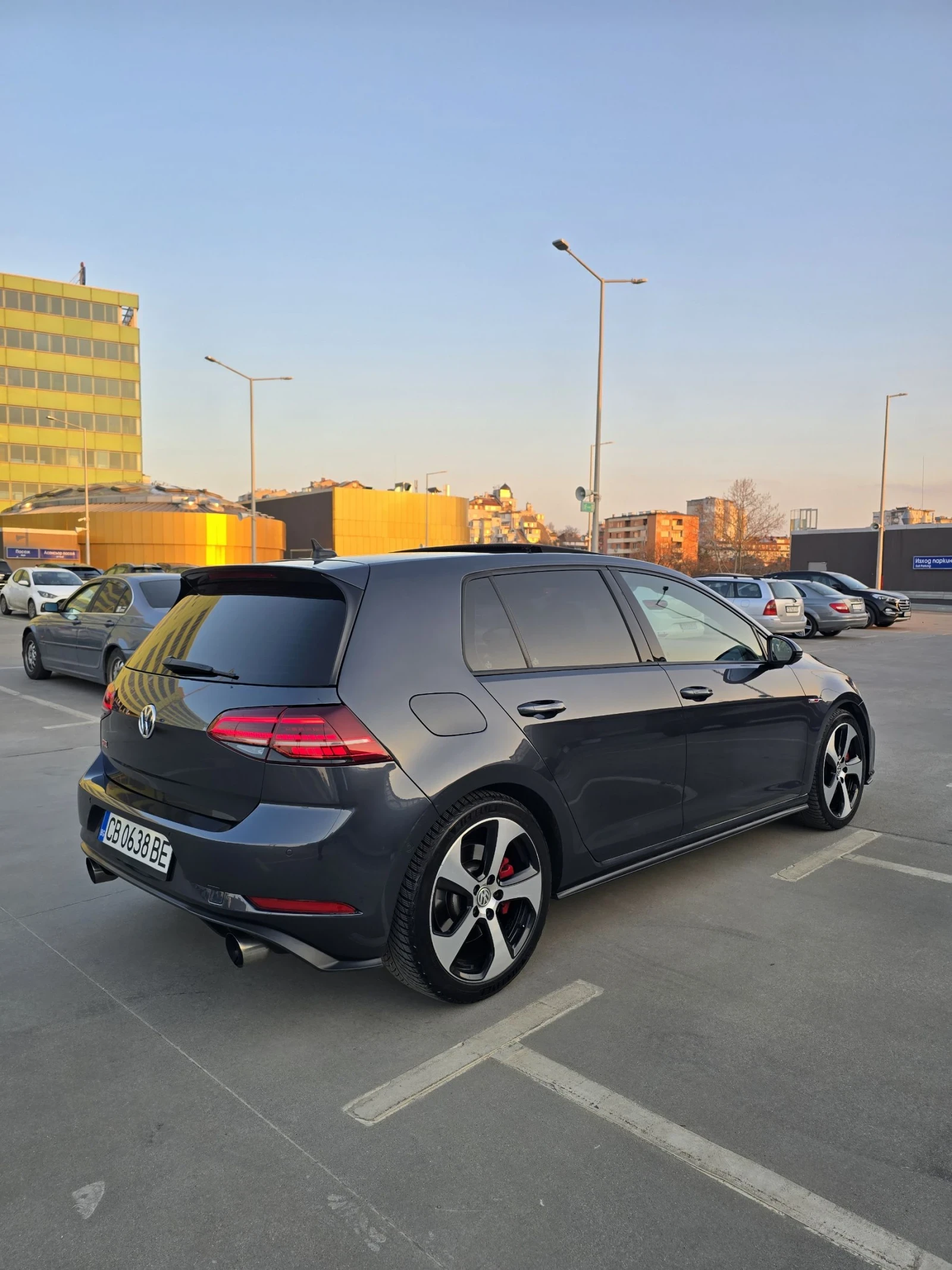 VW Golf GTI Autobahn, снимка 12 - Автомобили и джипове - 53852615