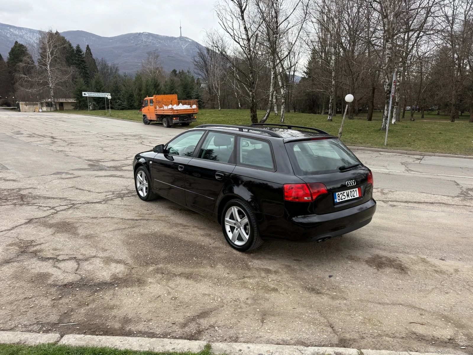 Audi A4 1.9TDI ТОП СЪСТОЯНИЕ!!, снимка 3 - Автомобили и джипове - 53904454