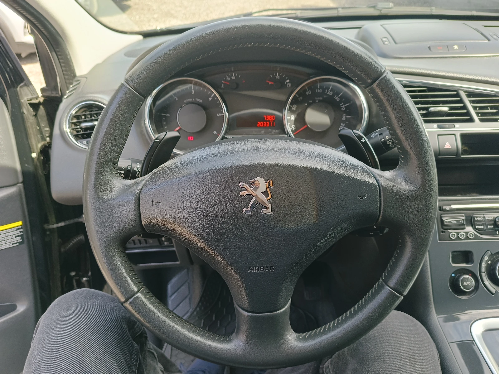 Peugeot 3008 1.6E-hdi Автомат, снимка 8 - Автомобили и джипове - 54046701