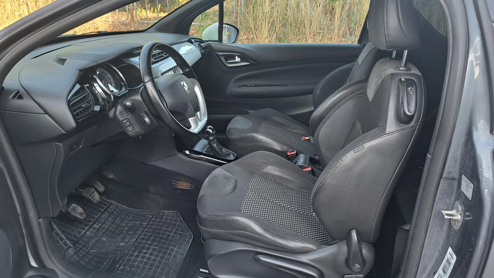 Citroen DS3 1.4, снимка 4 - Автомобили и джипове - 54461870