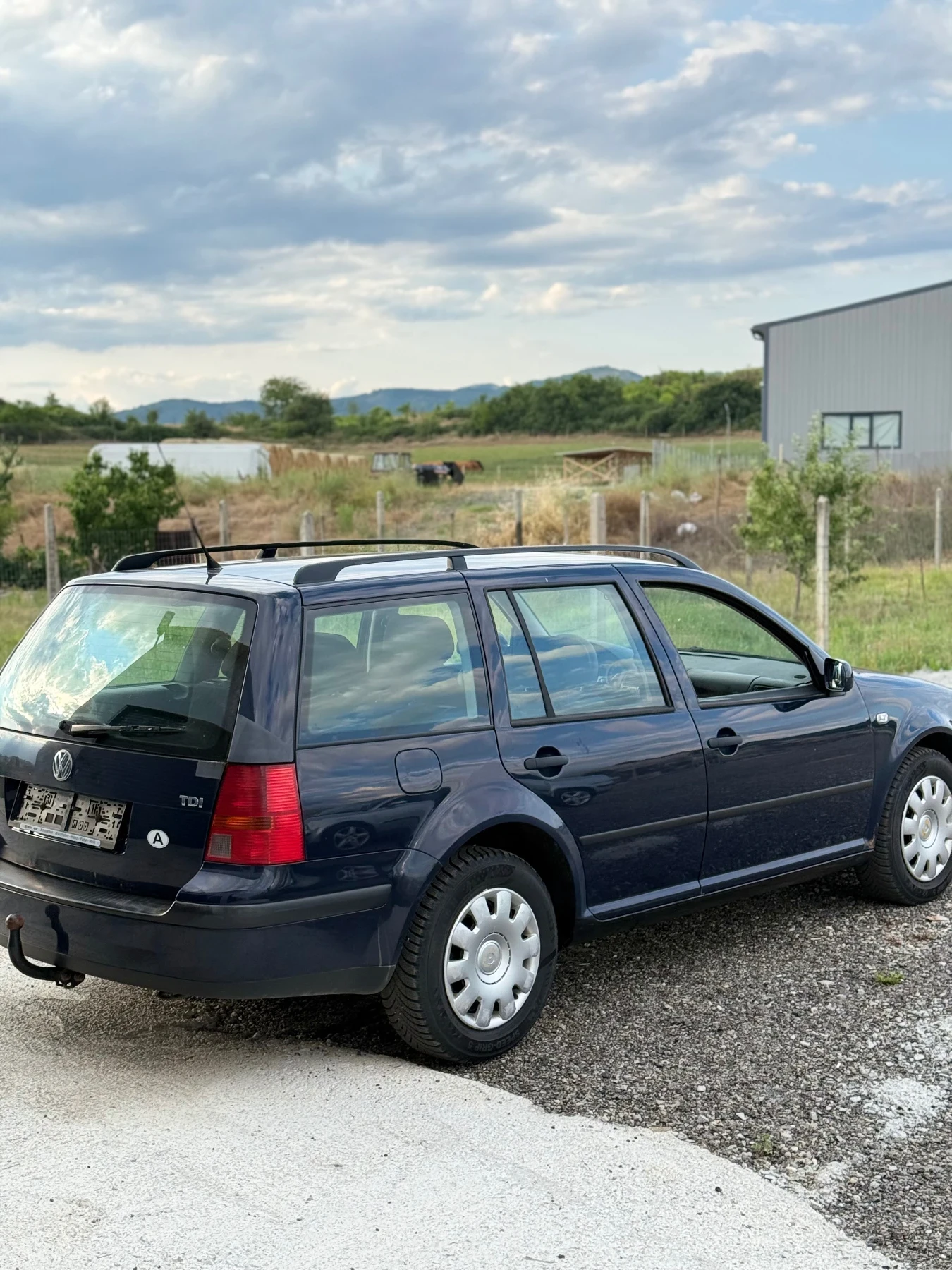 VW Golf, снимка 5 - Автомобили и джипове - 55351744