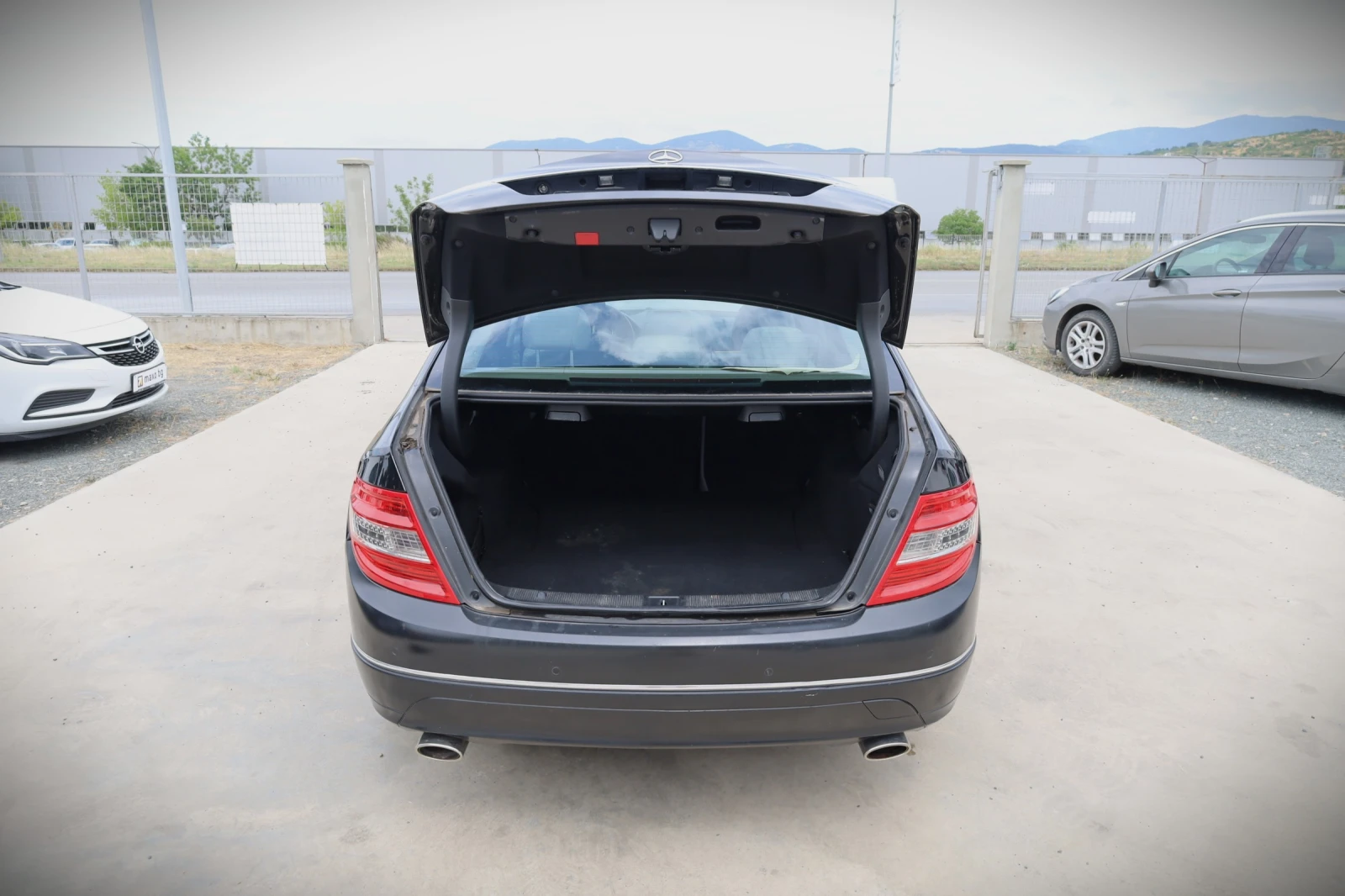 Mercedes-Benz C 280 Avantgarde 3.0 Бензин\Газ, снимка 6 - Автомобили и джипове - 55219331