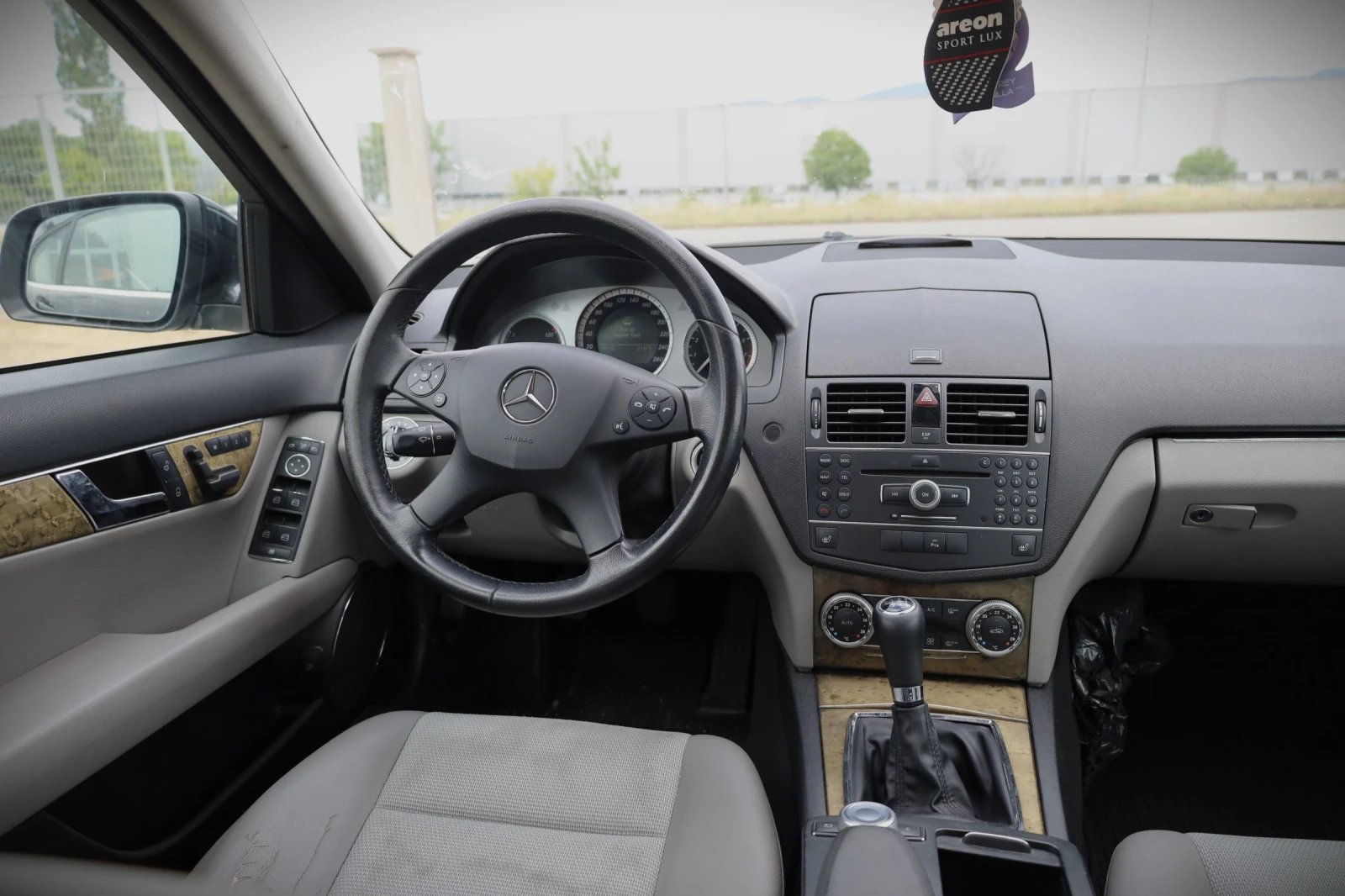 Mercedes-Benz C 280 Avantgarde 3.0 Бензин\Газ, снимка 9 - Автомобили и джипове - 55219331