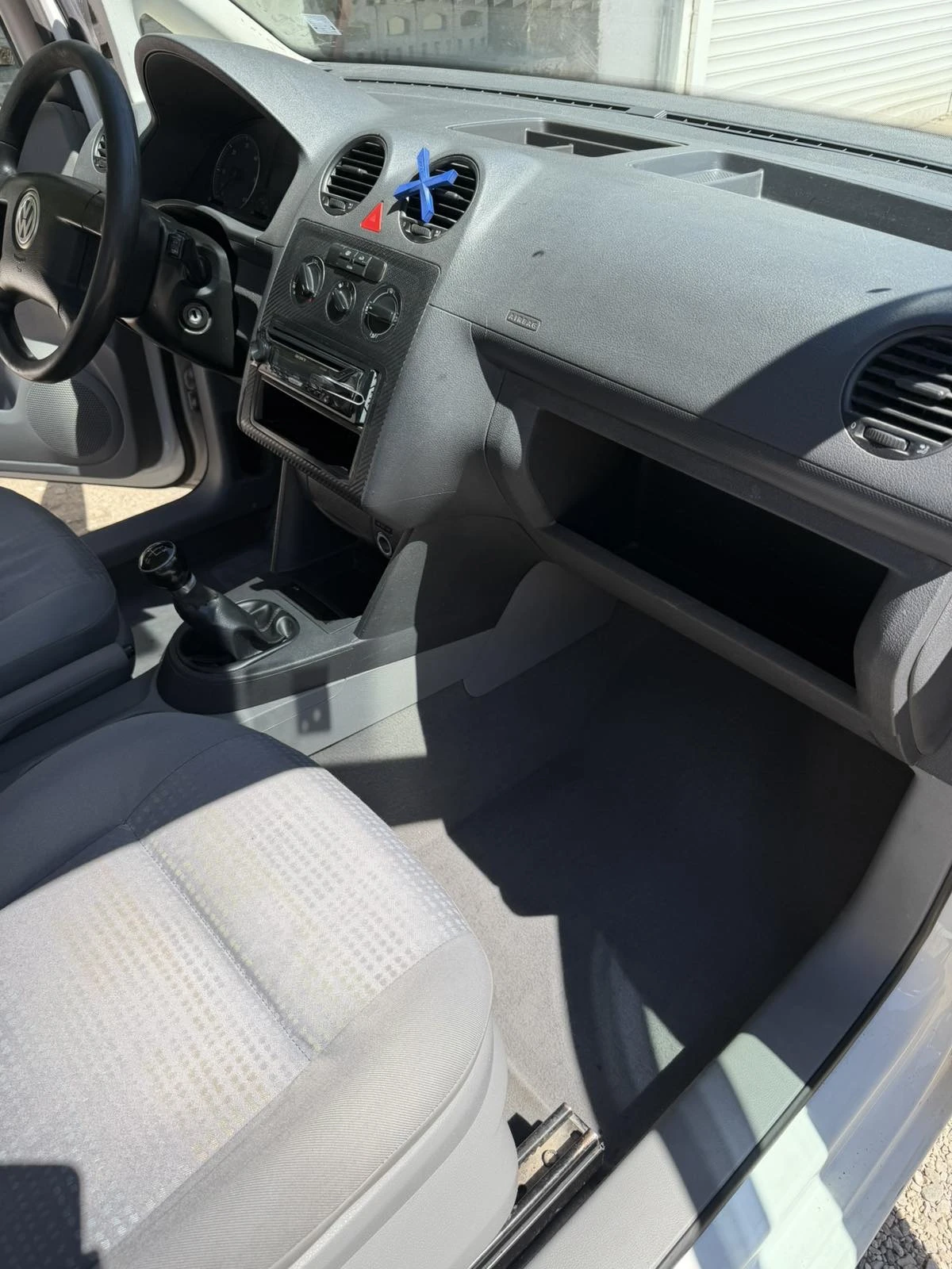 VW Caddy, снимка 8 - Автомобили и джипове - 55695131