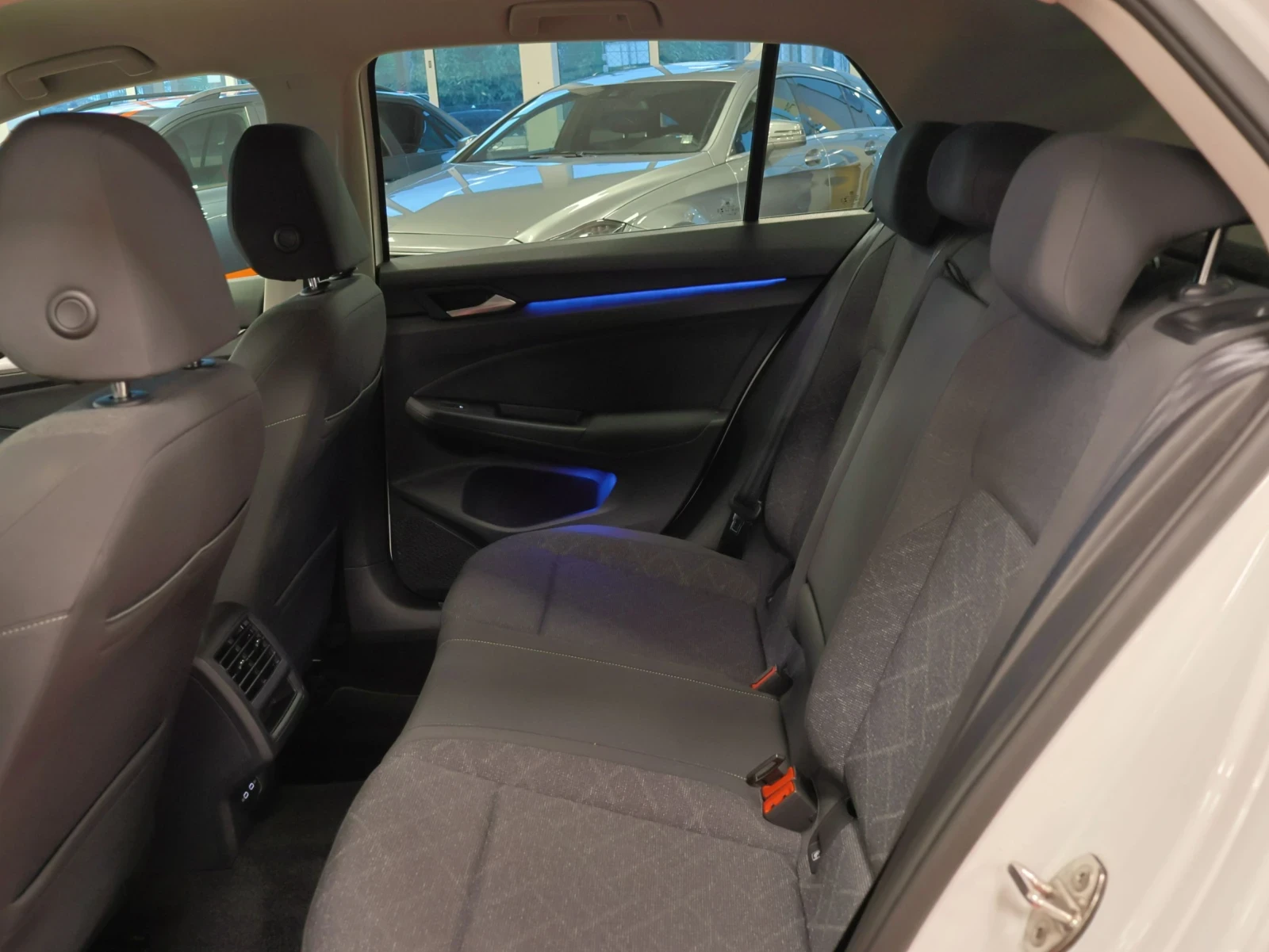 VW Golf VIII | 2.0TDI | 6MT | Life | Mobile.bg � ����������� 15