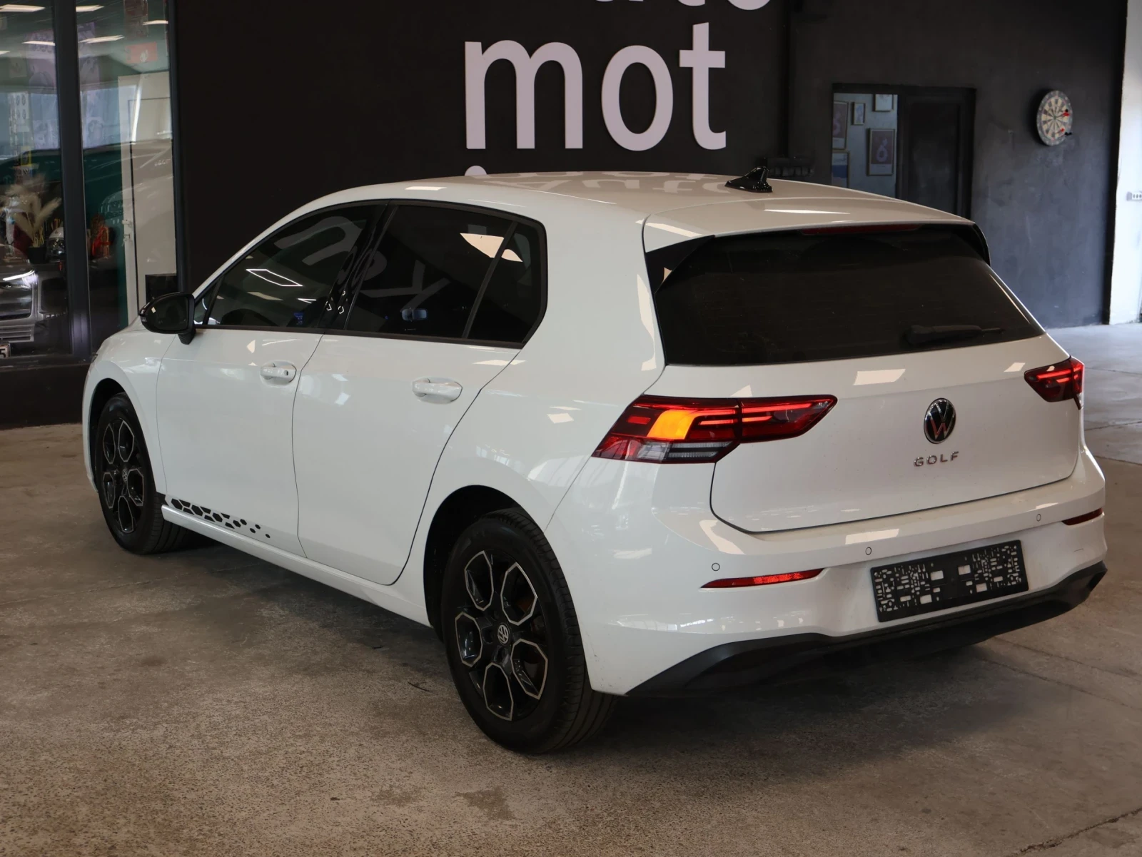 VW Golf VIII | 2.0TDI | 6MT | Life, снимка 4 - Автомобили и джипове - 55770600