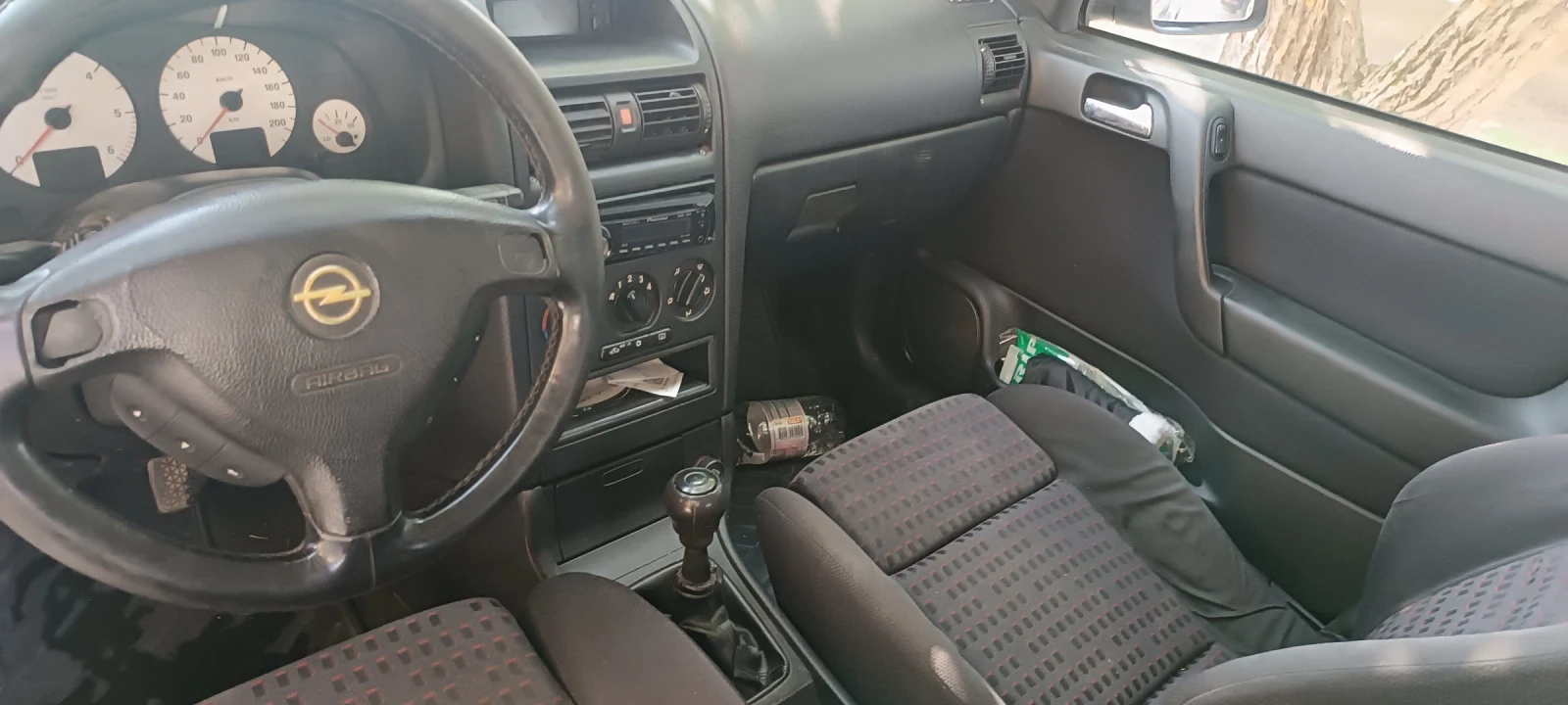 Opel Astra, снимка 4 - Автомобили и джипове - 55784337
