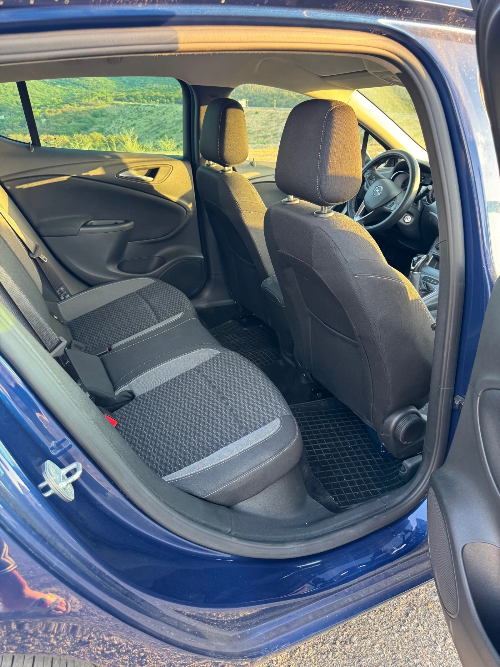 Opel Astra, снимка 9 - Автомобили и джипове - 56016894