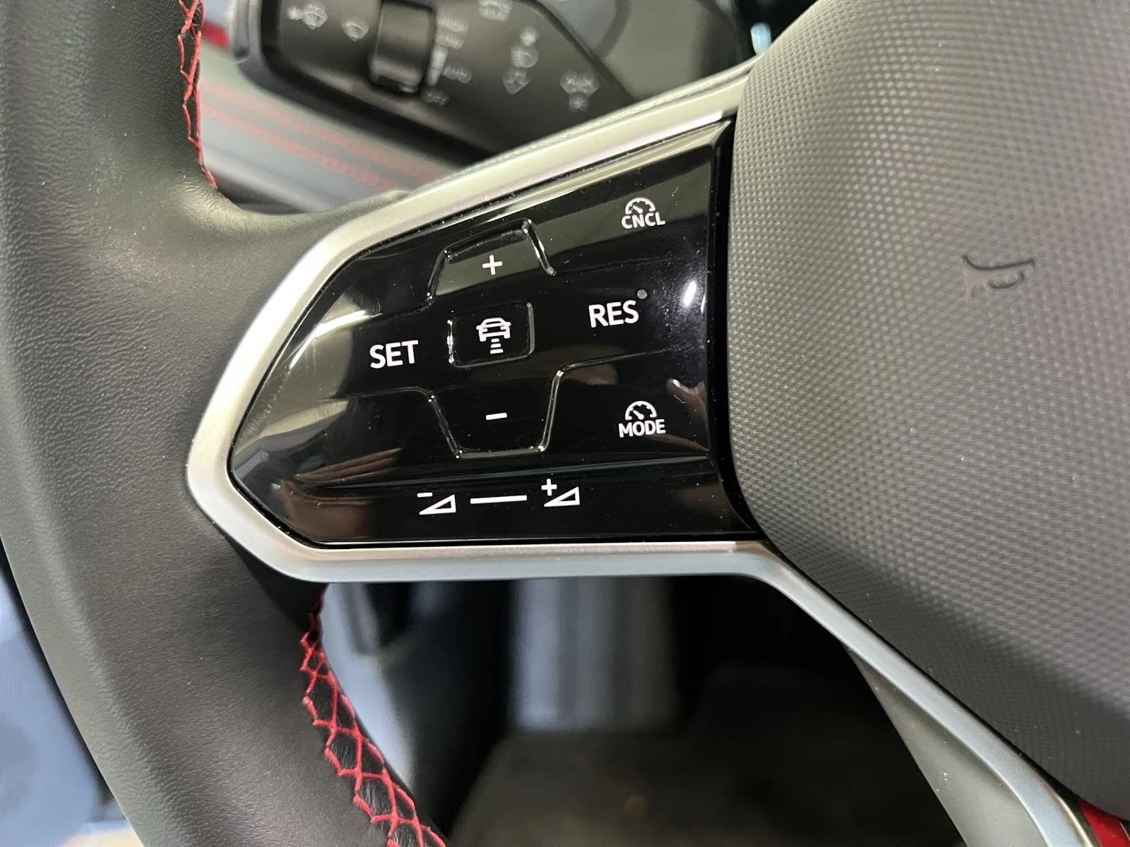 VW ID.3 GTX 84KWH H/K HEAD-UP MATRIX , снимка 11 - Автомобили и джипове - 56107929