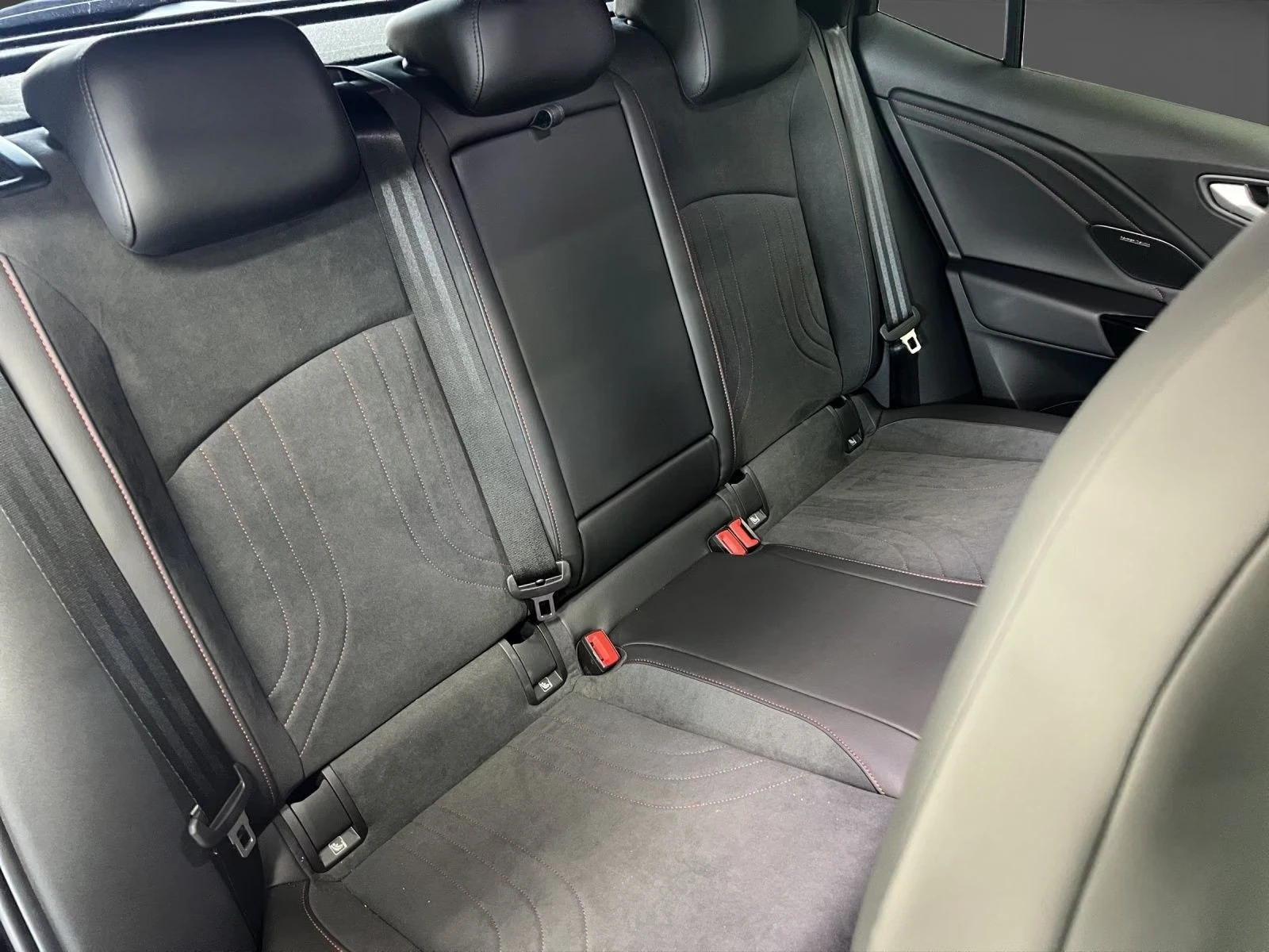 VW ID.3 GTX 84KWH H/K HEAD-UP MATRIX , снимка 16 - Автомобили и джипове - 56107929