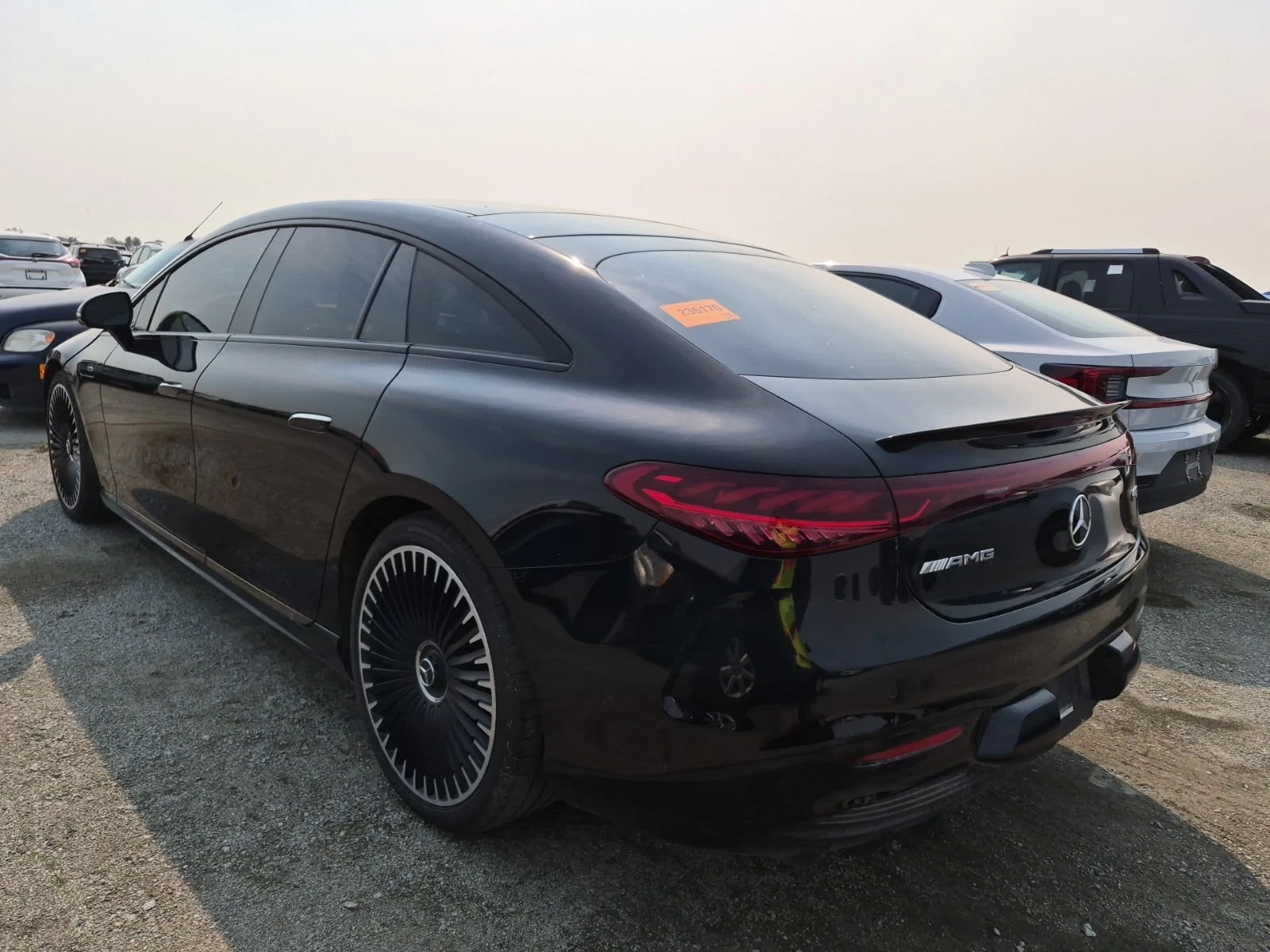 Mercedes-Benz EQS * AMG * АВТОКРЕДИТ БЕЗ ПЪРВОНАЧАЛНА ВНОСКА* , снимка 4 - Автомобили и джипове - 56124736
