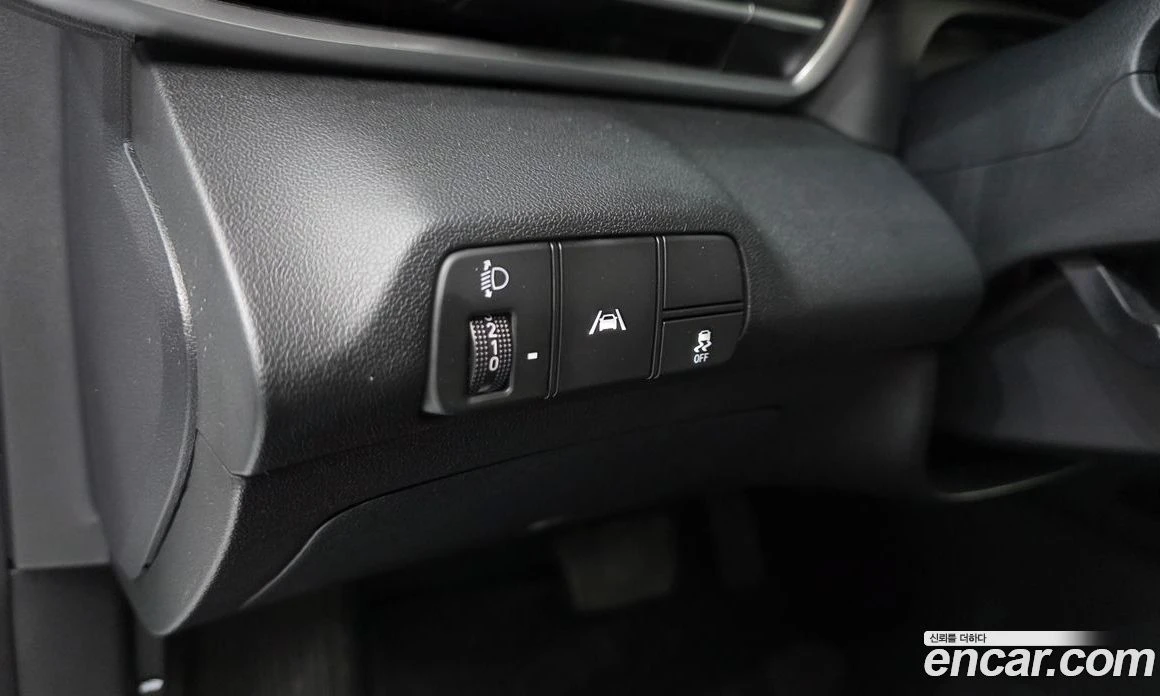 Hyundai Elantra 1.6 Smart, снимка 12 - Автомобили и джипове - 56155793