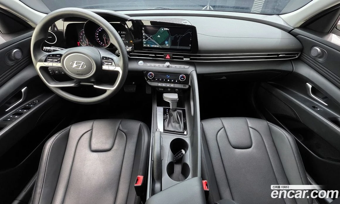 Hyundai Elantra 1.6 Smart, снимка 7 - Автомобили и джипове - 56155793
