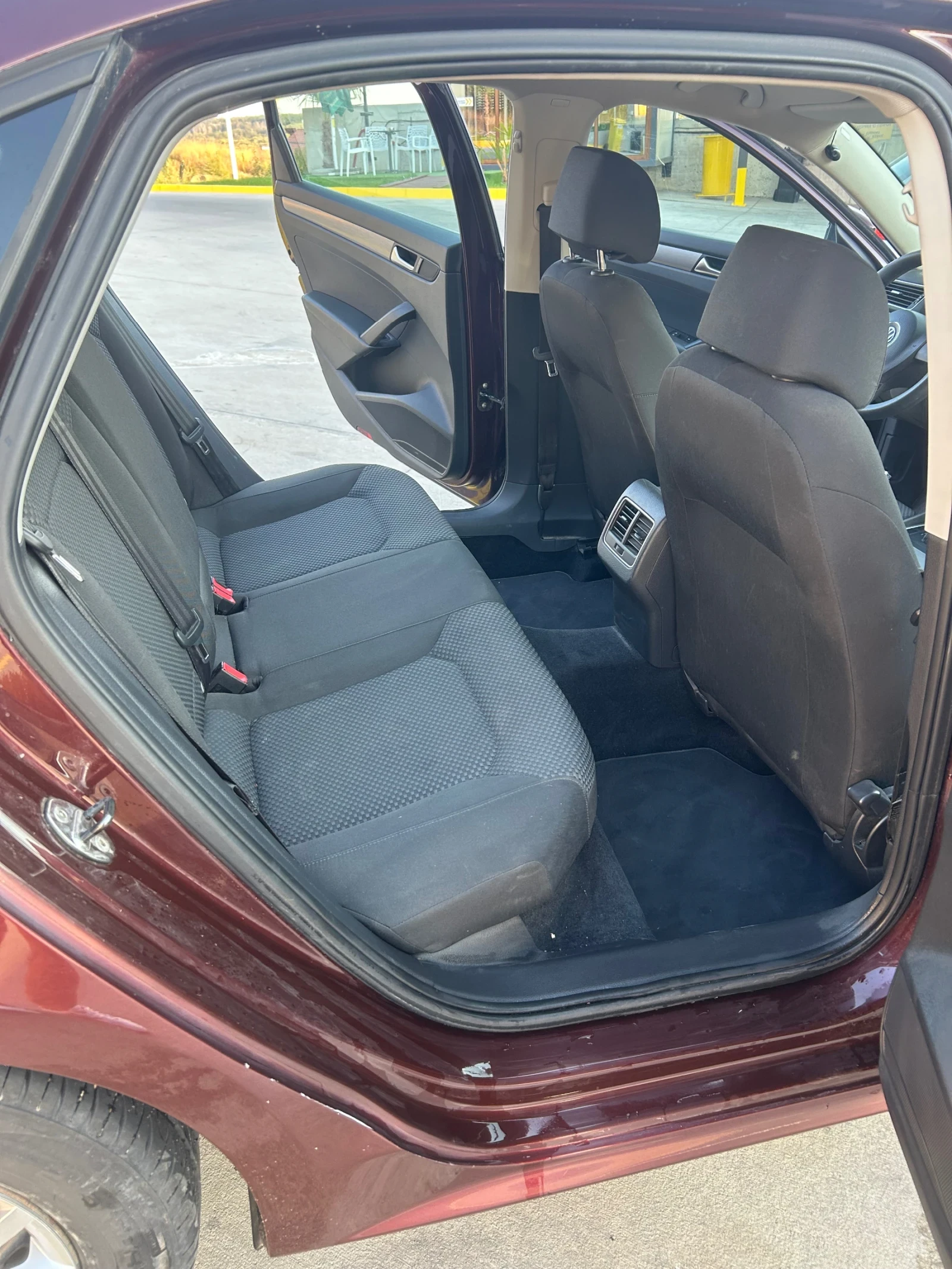 VW Passat, снимка 9 - Автомобили и джипове - 56159767