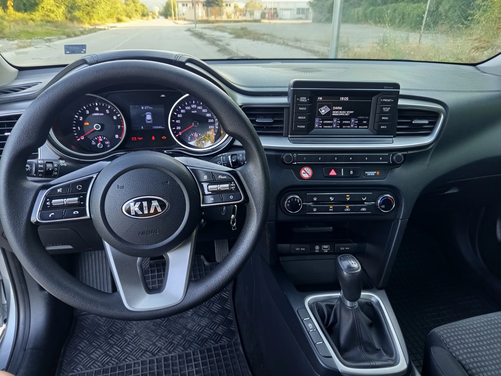 Kia Ceed 1.4/100кс.Газ. Инж* ., снимка 10 - Автомобили и джипове - 56197105