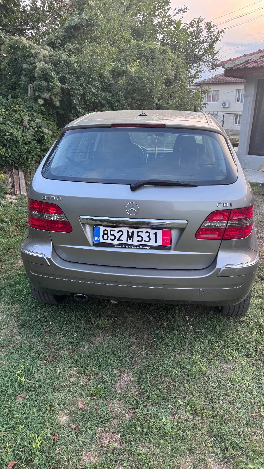 Mercedes-Benz B 180 B 180 CDI  109 к.с