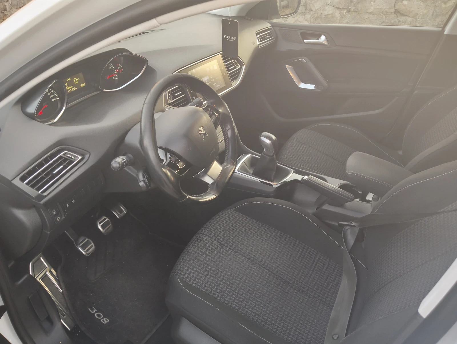 Peugeot 308 1.2 Турбо Style, снимка 9 - Автомобили и джипове - 56411708
