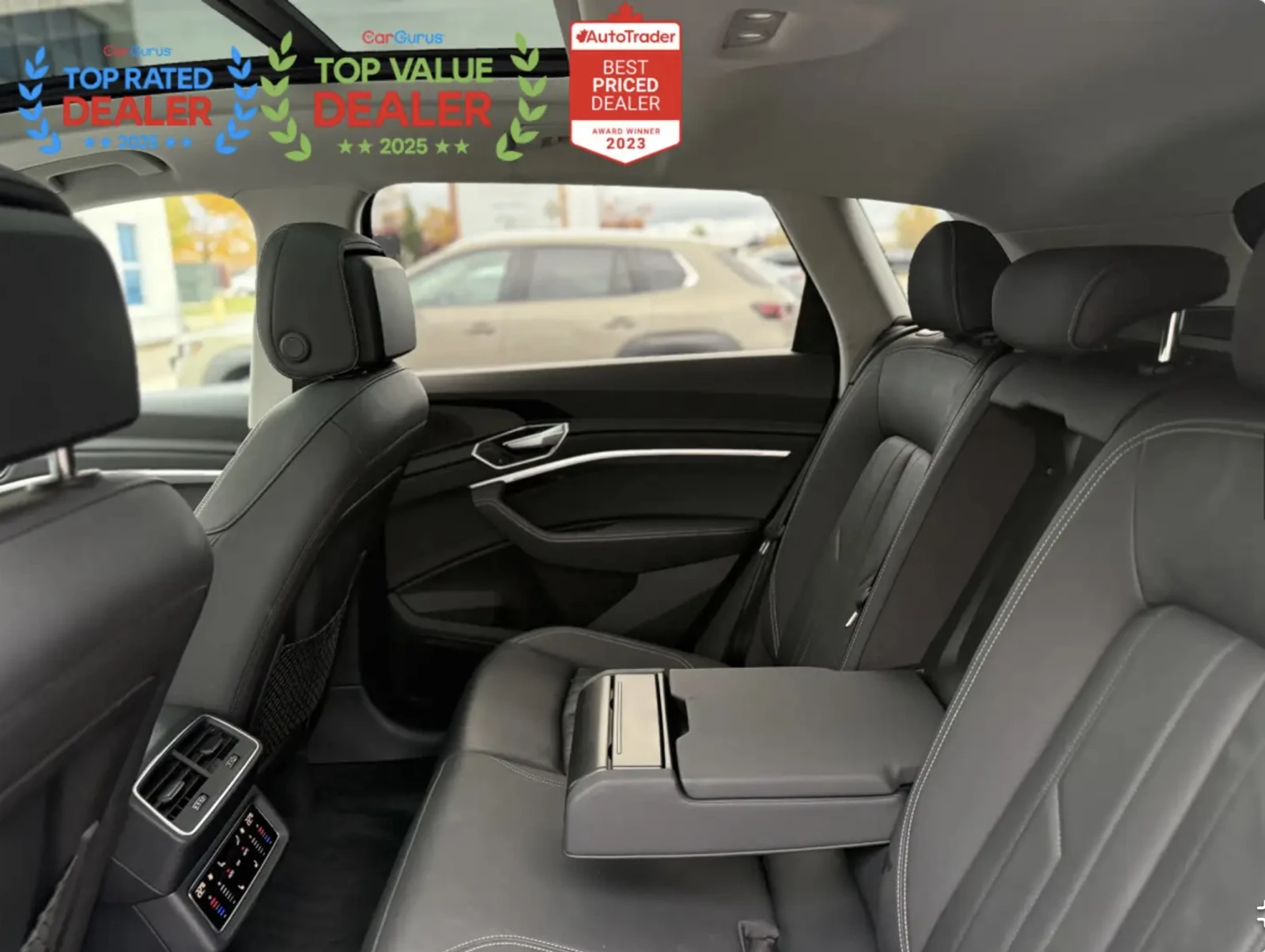 Audi E-Tron 436KM* PROGRESSIV* ACCIDENT FREE* PANO* , снимка 13 - Автомобили и джипове - 56557756
