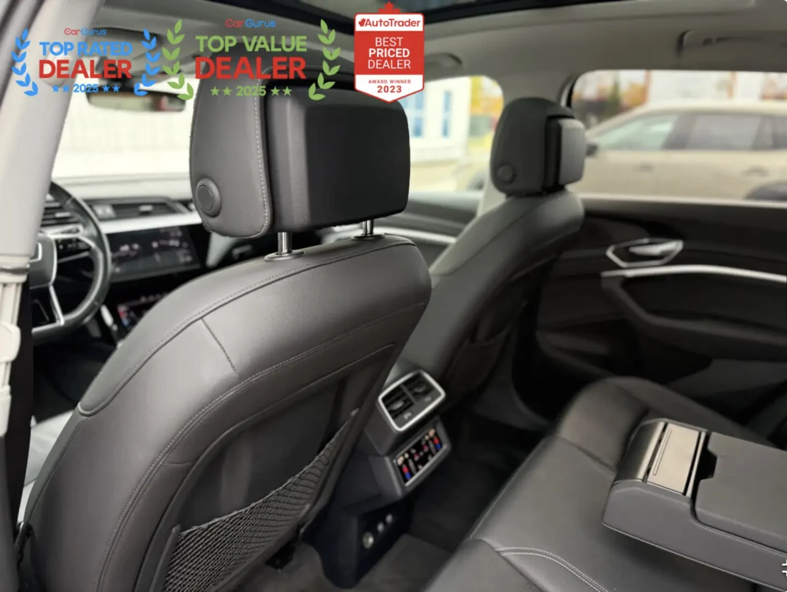 Audi E-Tron 436KM* PROGRESSIV* ACCIDENT FREE* PANO* , снимка 14 - Автомобили и джипове - 56557756