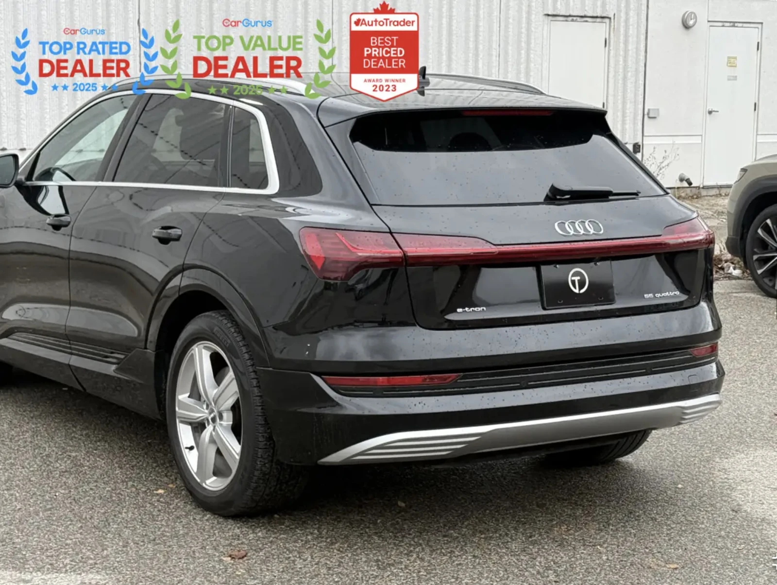 Audi E-Tron 436KM* PROGRESSIV* ACCIDENT FREE* PANO* , снимка 4 - Автомобили и джипове - 56557756