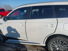 Mitsubishi Outlander PHEV GT S-AWC - 16775 € / 32809.05 лв. - 84541903 8