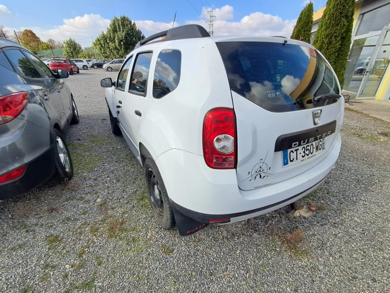 Dacia Duster 1.5, снимка 4 - Автомобили и джипове - 47783610