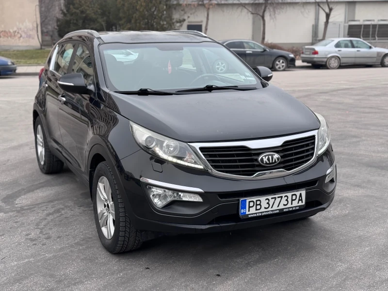 Kia Sportage, снимка 2 - Автомобили и джипове - 49295657