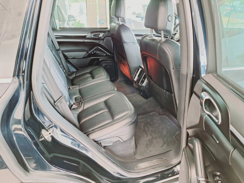 Porsche Cayenne GTS S V6 Bi-Turbo , снимка 16 - Автомобили и джипове - 51987526