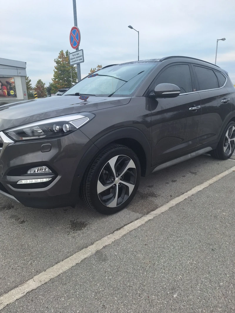 Hyundai Tucson, снимка 9 - Автомобили и джипове - 52334528