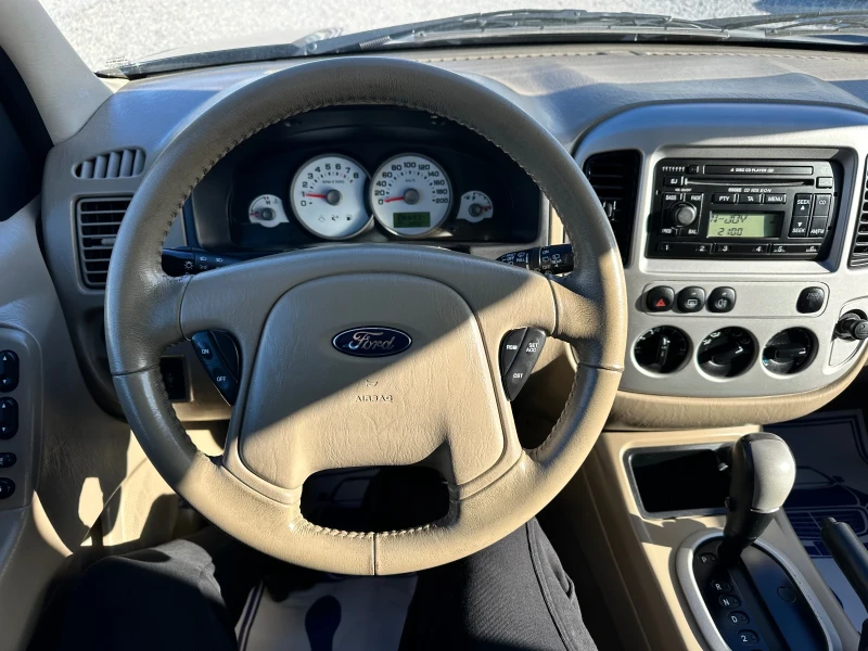 Ford Maverick 3.0 i, снимка 14 - Автомобили и джипове - 52962177