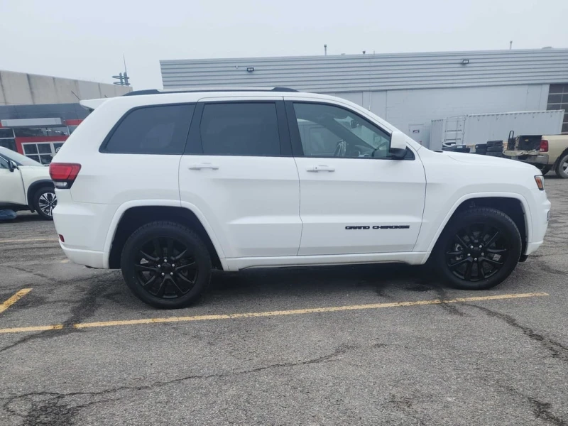Jeep Grand cherokee * Altitude * CARFAX * ЦЕНА ДО БГ, снимка 5 - Автомобили и джипове - 53089926