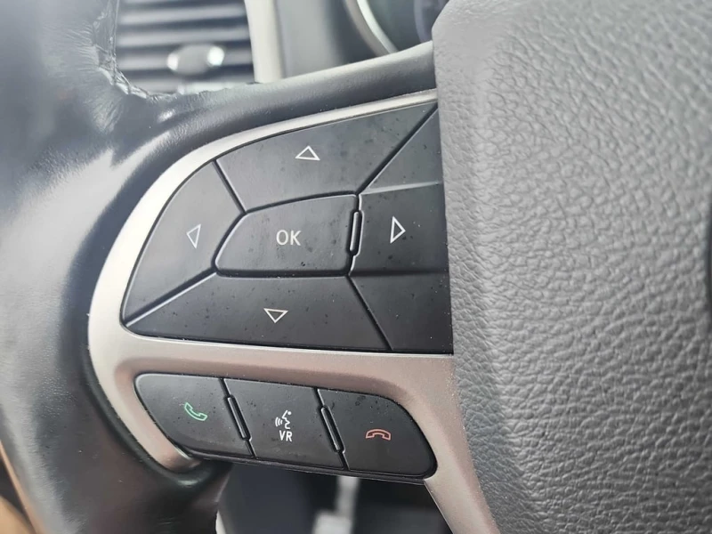 Jeep Grand cherokee * Altitude * CARFAX * ЦЕНА ДО БГ, снимка 11 - Автомобили и джипове - 53089926