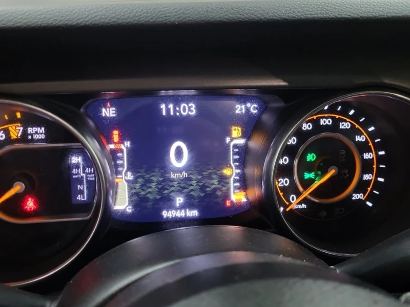 Jeep Wrangler * UNLIMITED SPORT * CARFAX * , снимка 10 - Автомобили и джипове - 53242315