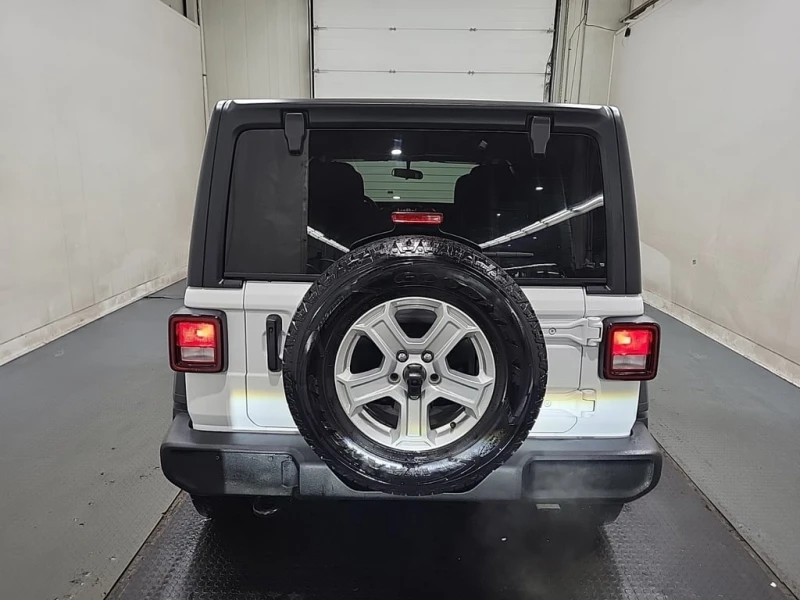 Jeep Wrangler * UNLIMITED SPORT * CARFAX * , снимка 6 - Автомобили и джипове - 53242315