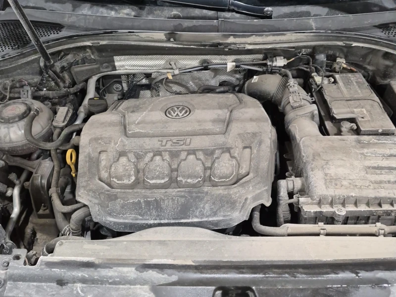 VW Tiguan R-LINE BLACK EDITION| PANO| CARFAX| 4MOTION| , снимка 16 - Автомобили и джипове - 53432371