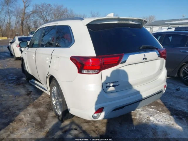Mitsubishi Outlander PHEV GT S-AWC, снимка 3 - Автомобили и джипове - 53424271