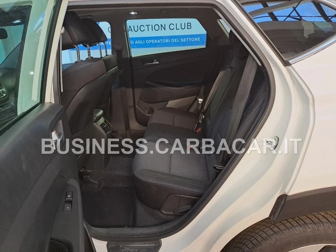 Hyundai Tucson 2.0 CRDI 4WD A/T XPOSSIBLE - изображение 10