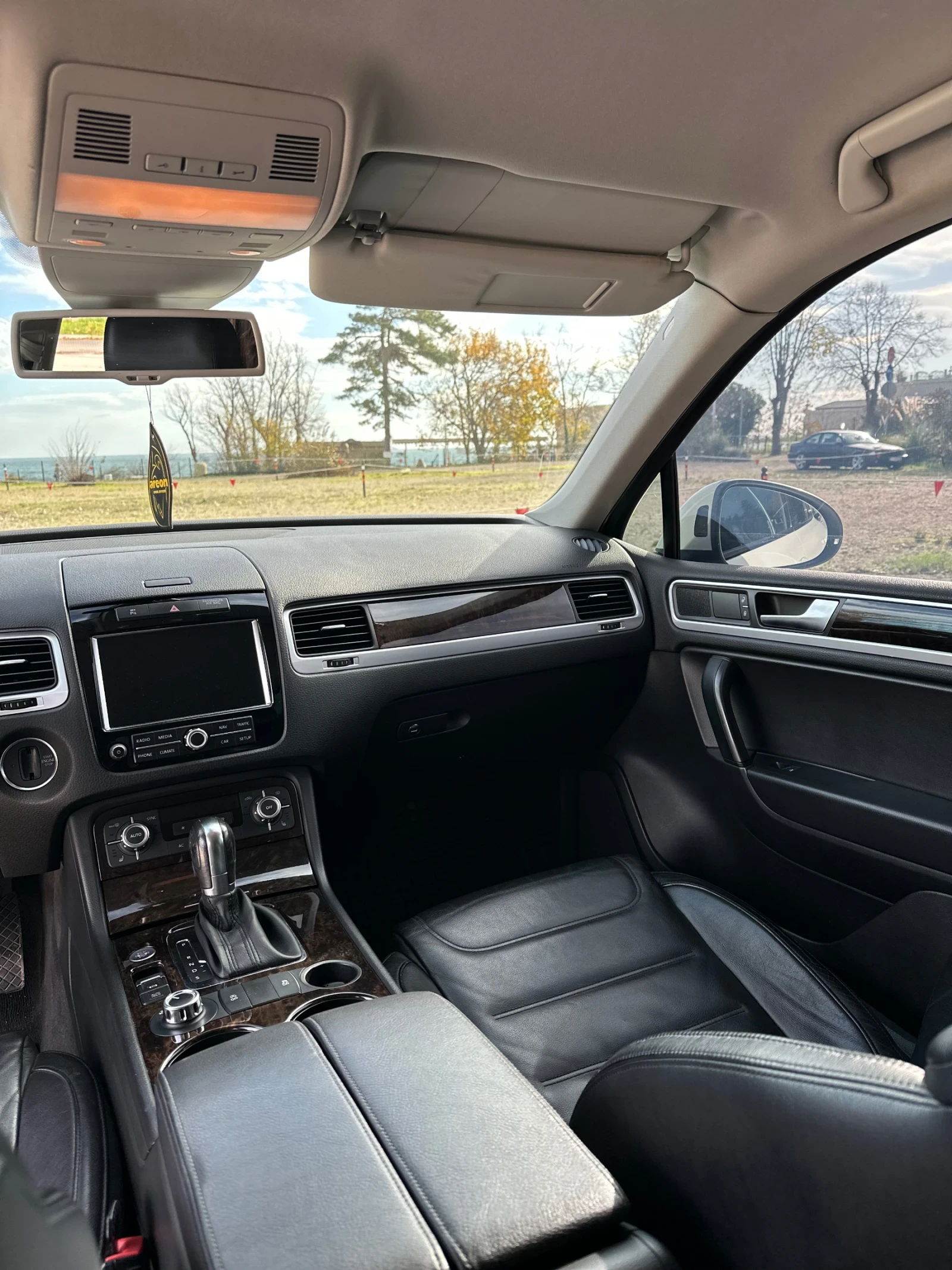 VW Touareg  - изображение 9