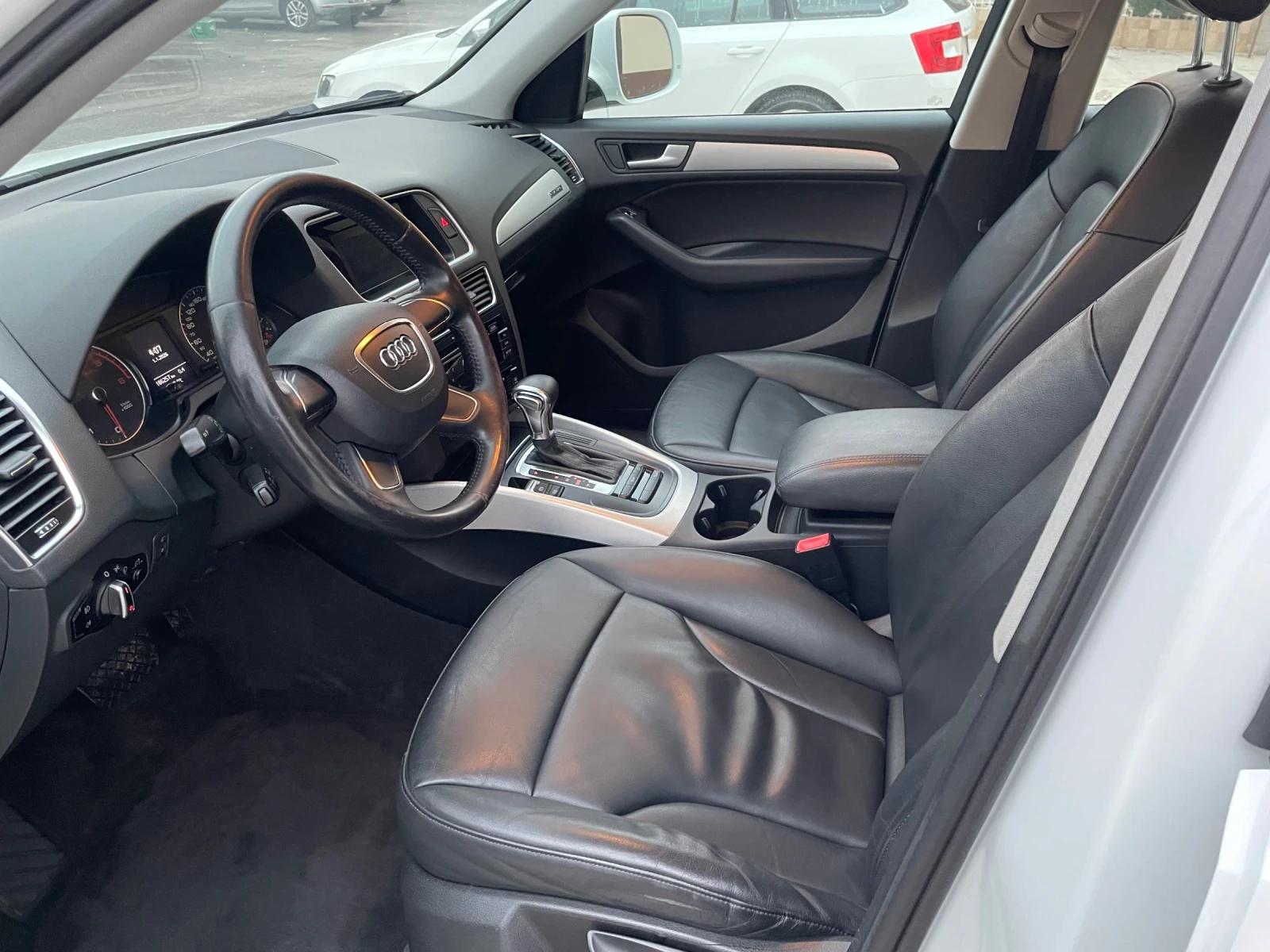 Audi Q5 2.0 TDI 190kc - изображение 9