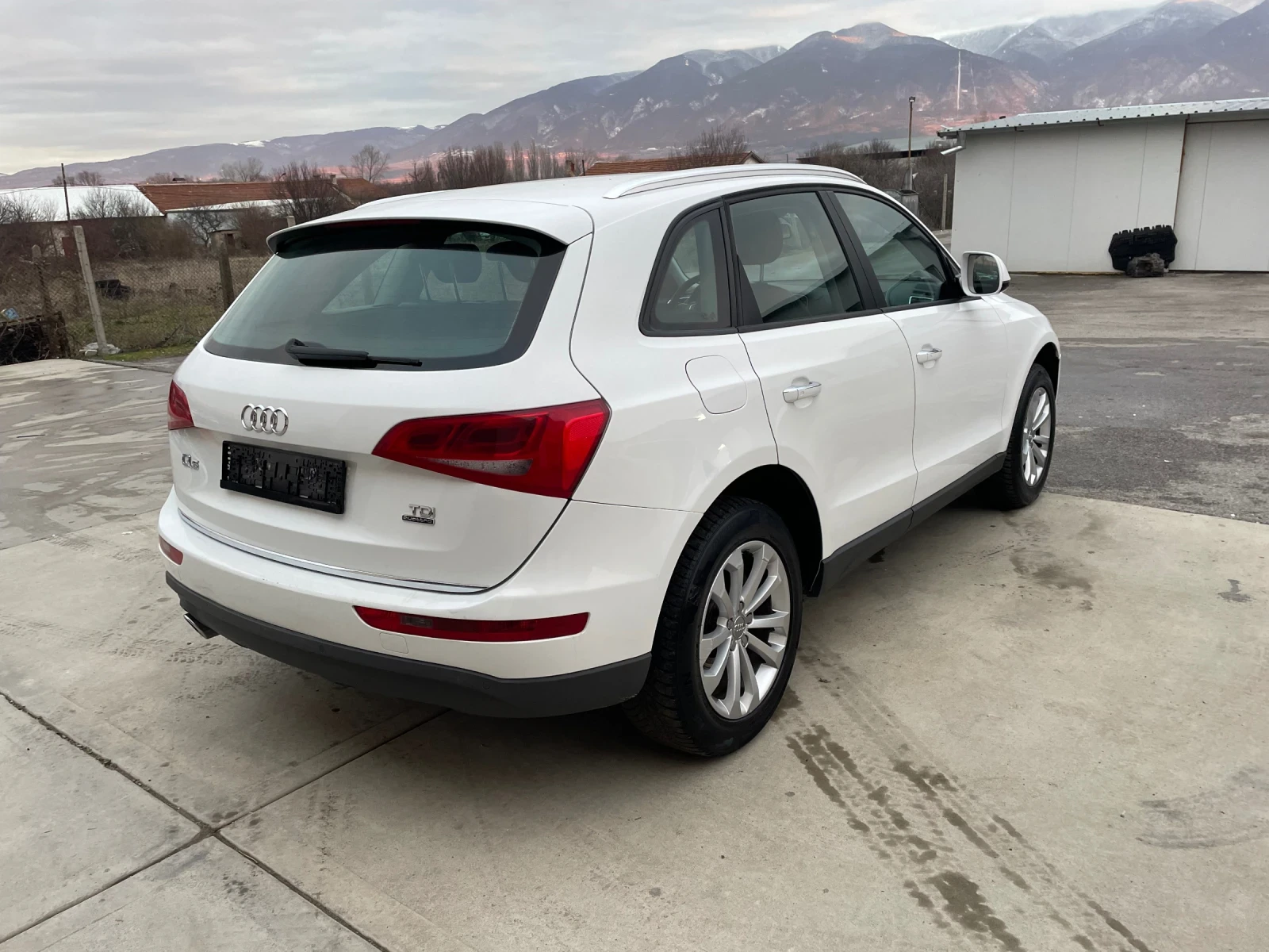 Audi Q5 2.0 TDI 190kc - изображение 4