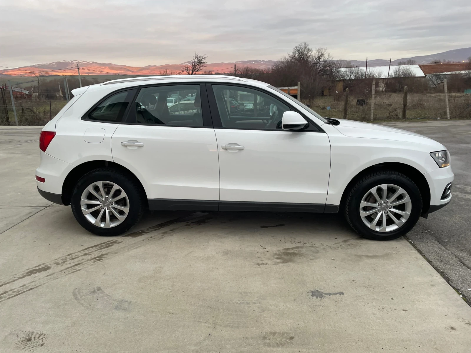 Audi Q5 2.0 TDI 190kc - изображение 7